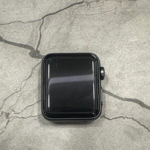 Black Apple Watch Series 3